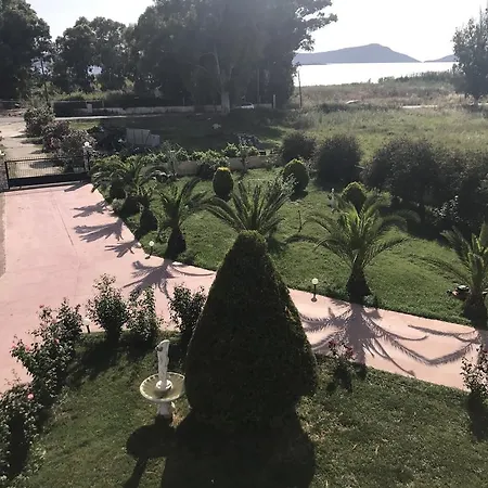 Irene Apartment Gialova